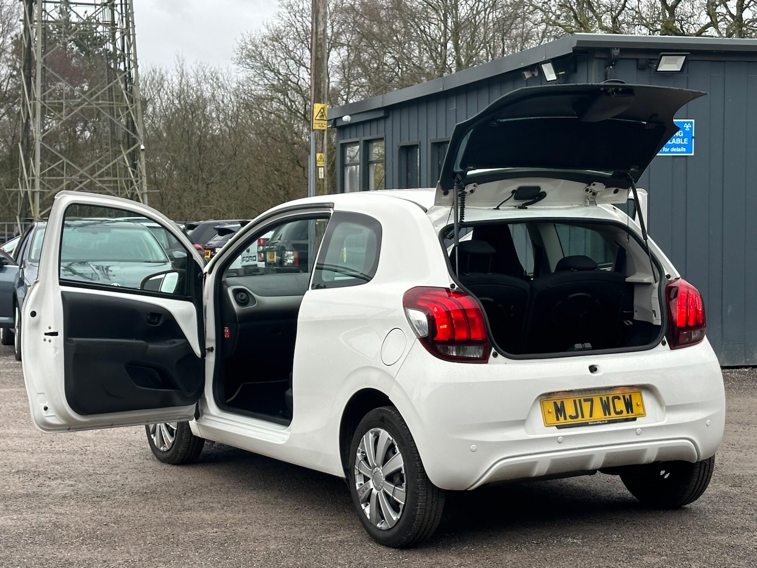 Used Peugeot 108 for sale - 77705152: Photo 16