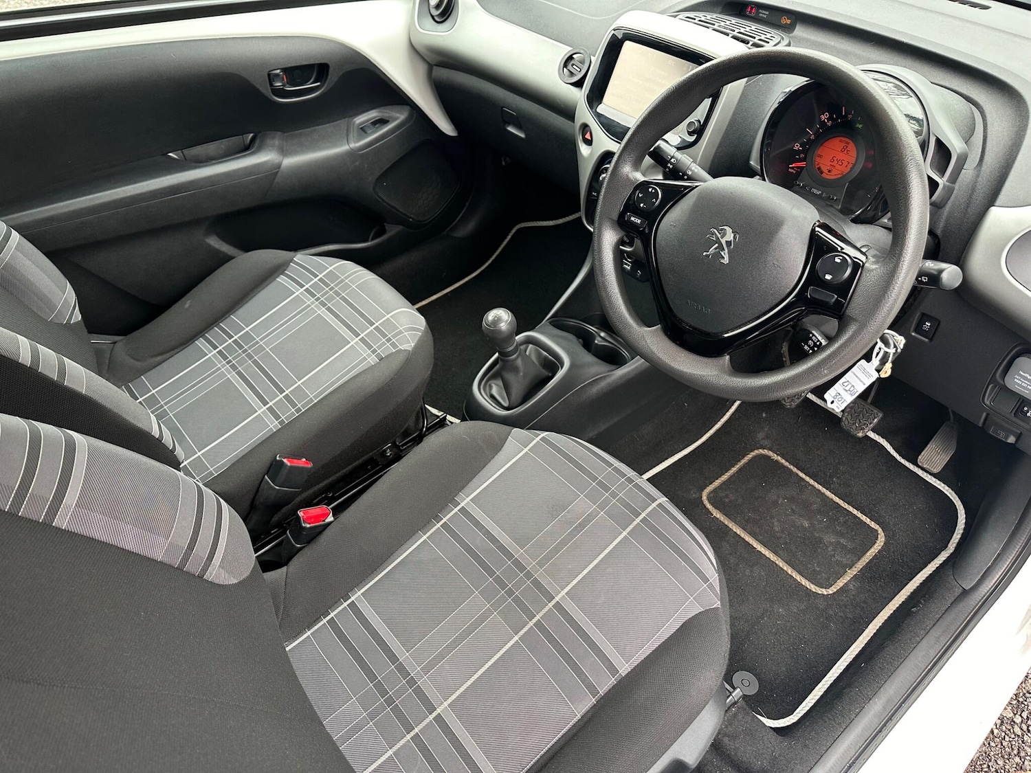 Used Peugeot 108 for sale - 77705152: Photo 2