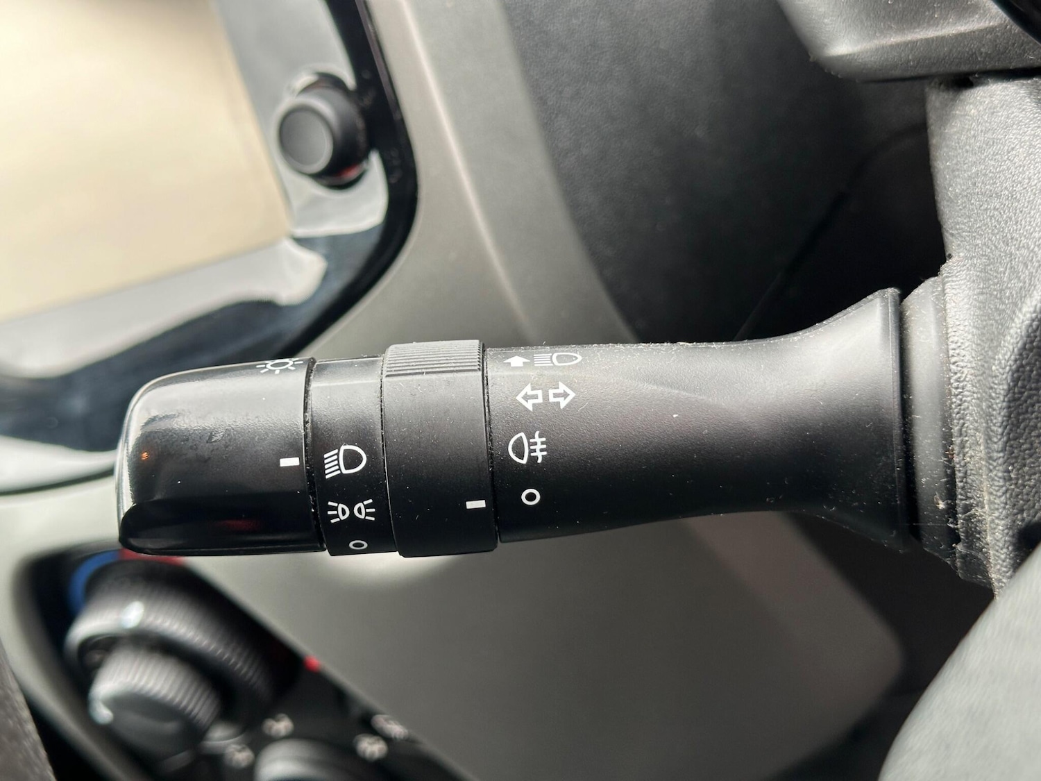 Used Peugeot 108 for sale - 77705152: Photo 24