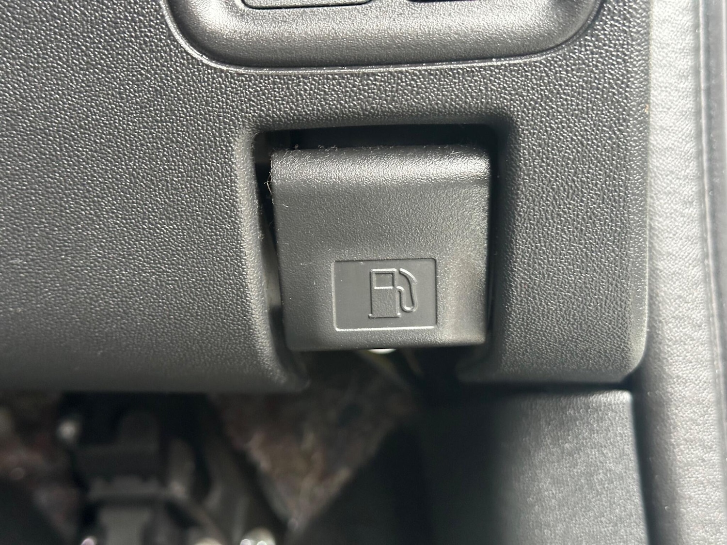 Used Peugeot 108 for sale - 77705152: Photo 32