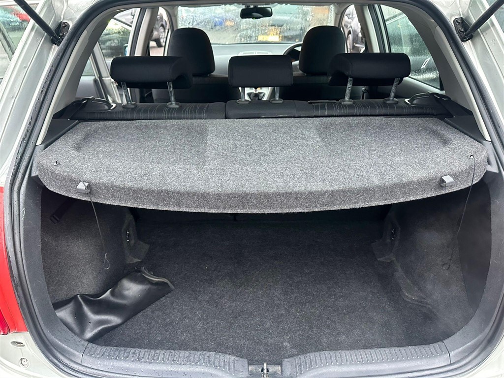 Used Toyota Auris 2008 for sale - 77570374: Photo 26