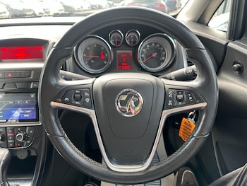 Used Vauxhall Astra 2012 for sale - 79609492: Photo