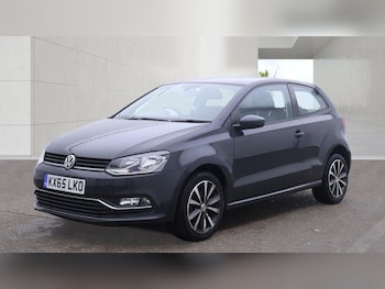 Used Volkswagen Polo 2015 for sale - 79387327: Photo