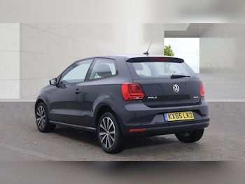 Used Volkswagen Polo 2015 for sale - 79387327: Photo