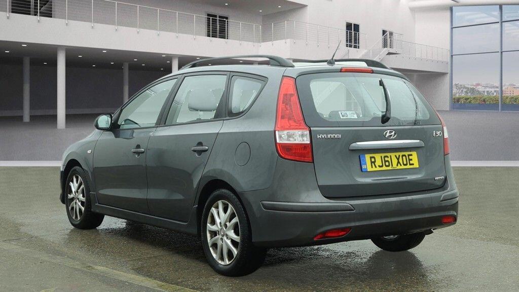 Used Hyundai i30 2011 for sale - 77722869: Photo 3