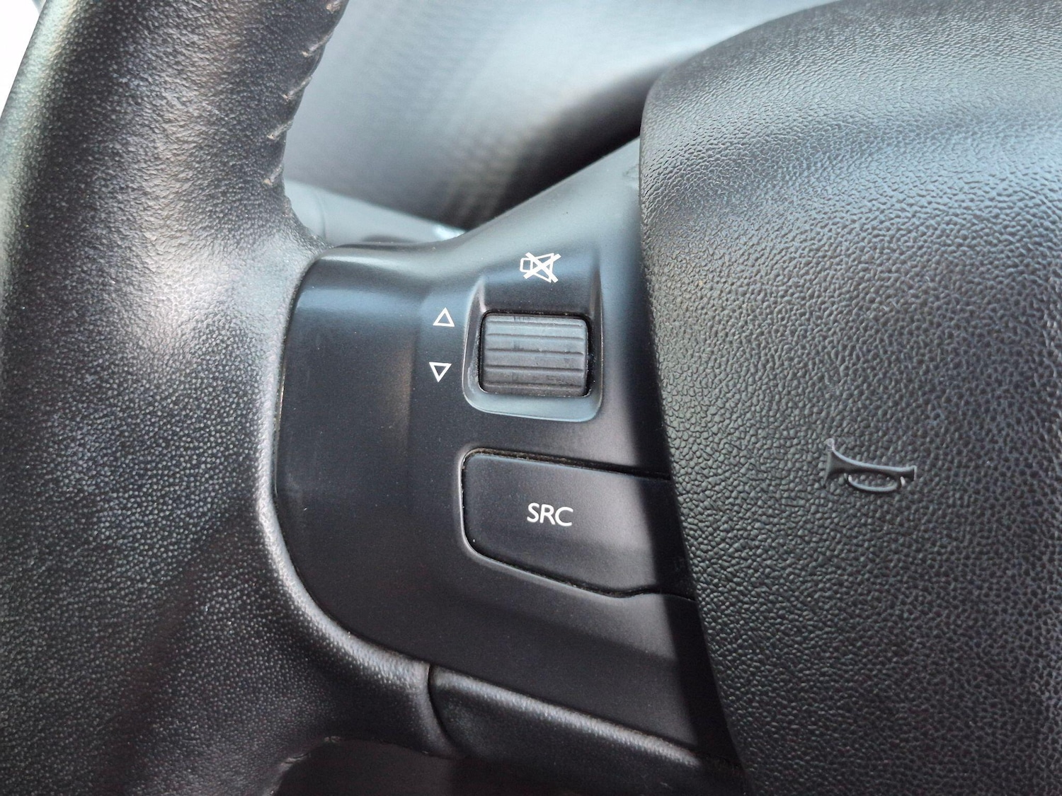 Used Peugeot 208 2019 for sale - 77839119: Photo 21