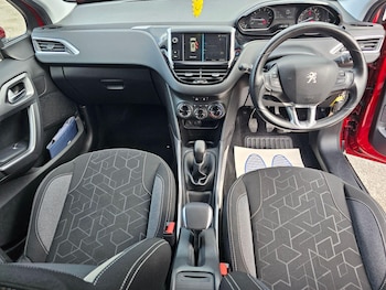 Used Peugeot 2008 2017 for sale - 78796957: Photo