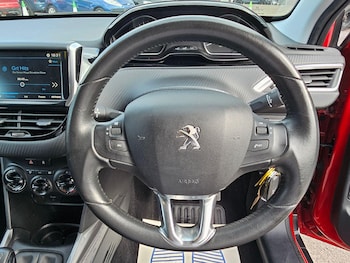 Used Peugeot 2008 2017 for sale - 78796957: Photo
