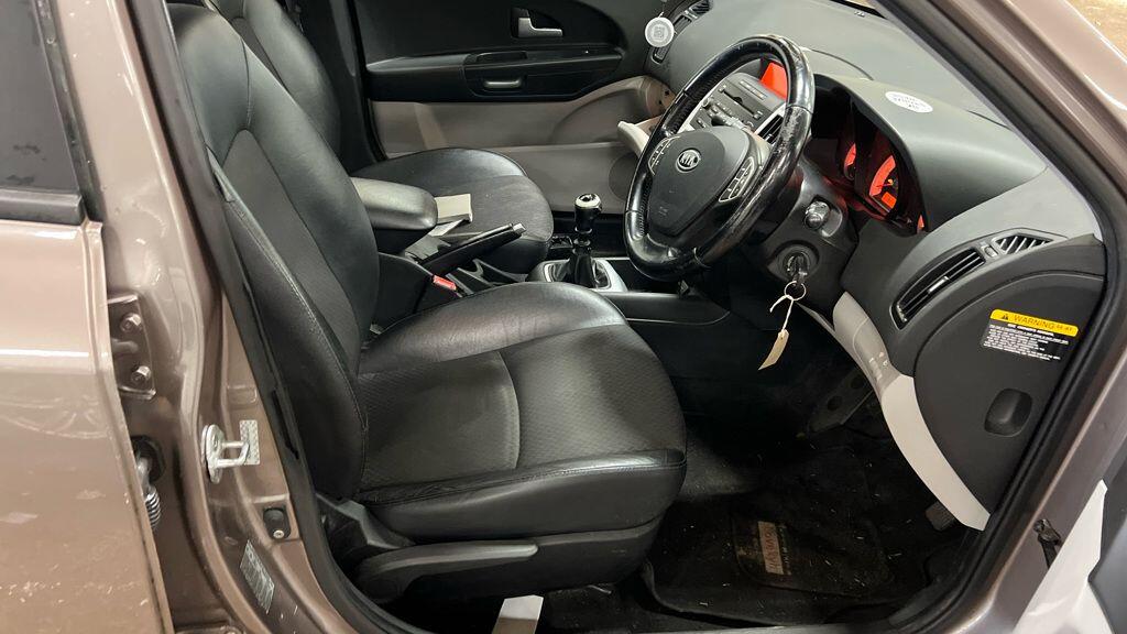 Used Kia Ceed 2009 for sale - 77737837: Photo 9
