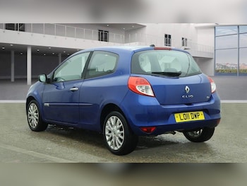 Used Renault Clio 2011 for sale - 77737510: Photo