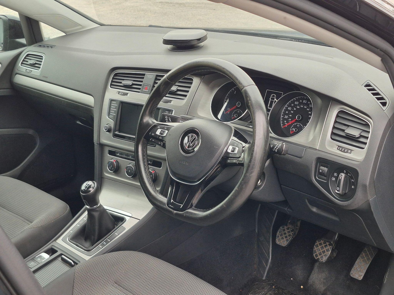 Used Volkswagen Golf 2017 for sale - 77798985: Photo 22