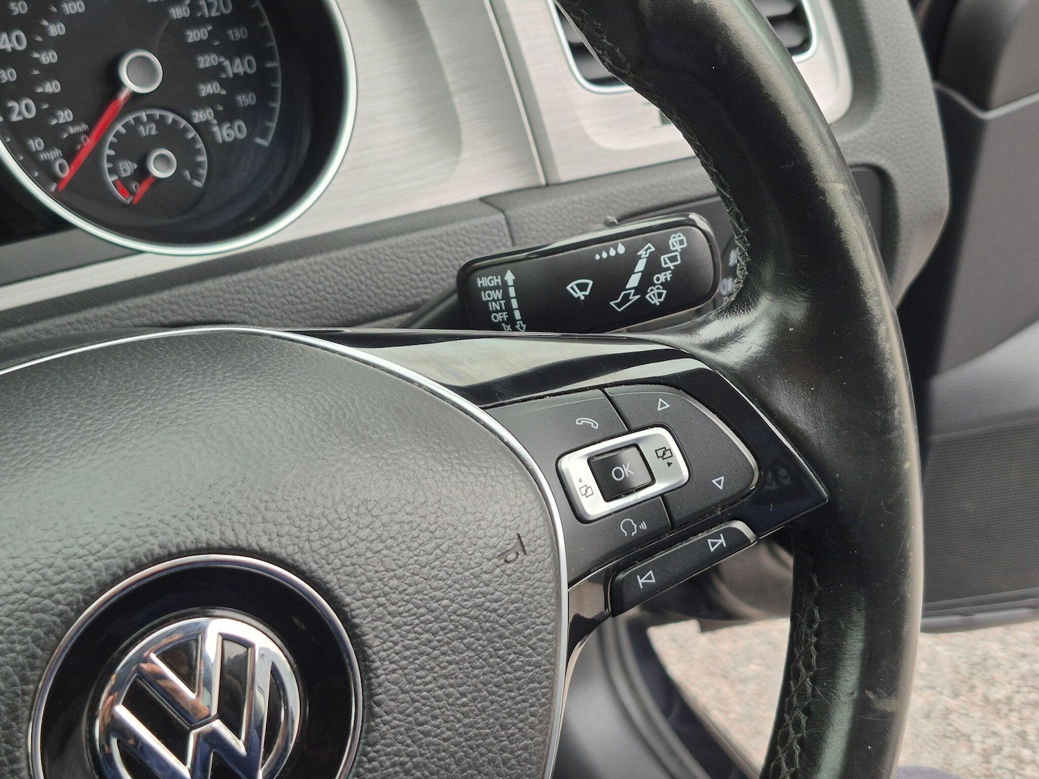 Used Volkswagen Golf 2017 for sale - 77798985: Photo 25