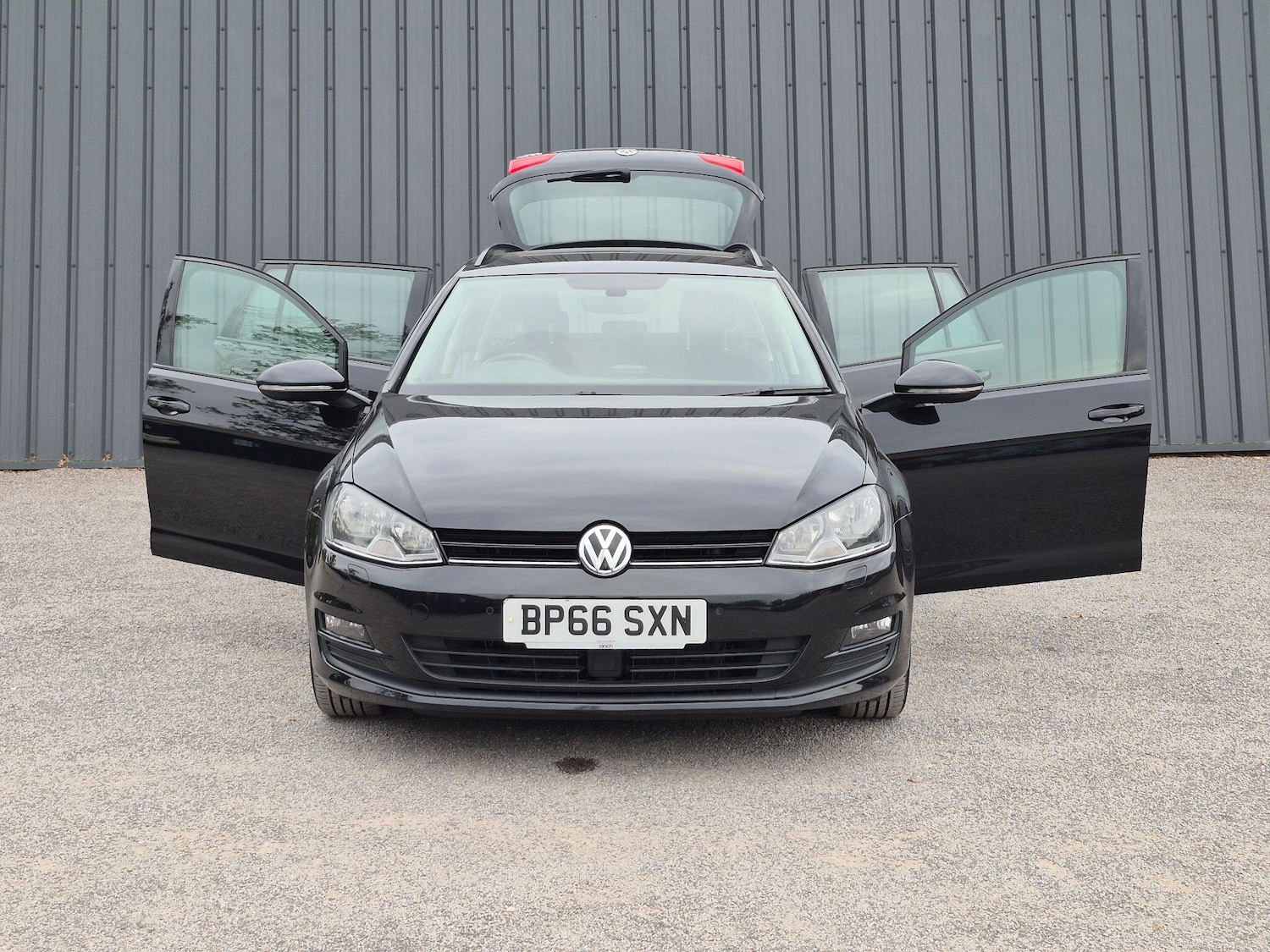 Used Volkswagen Golf 2017 for sale - 77798985: Photo 40