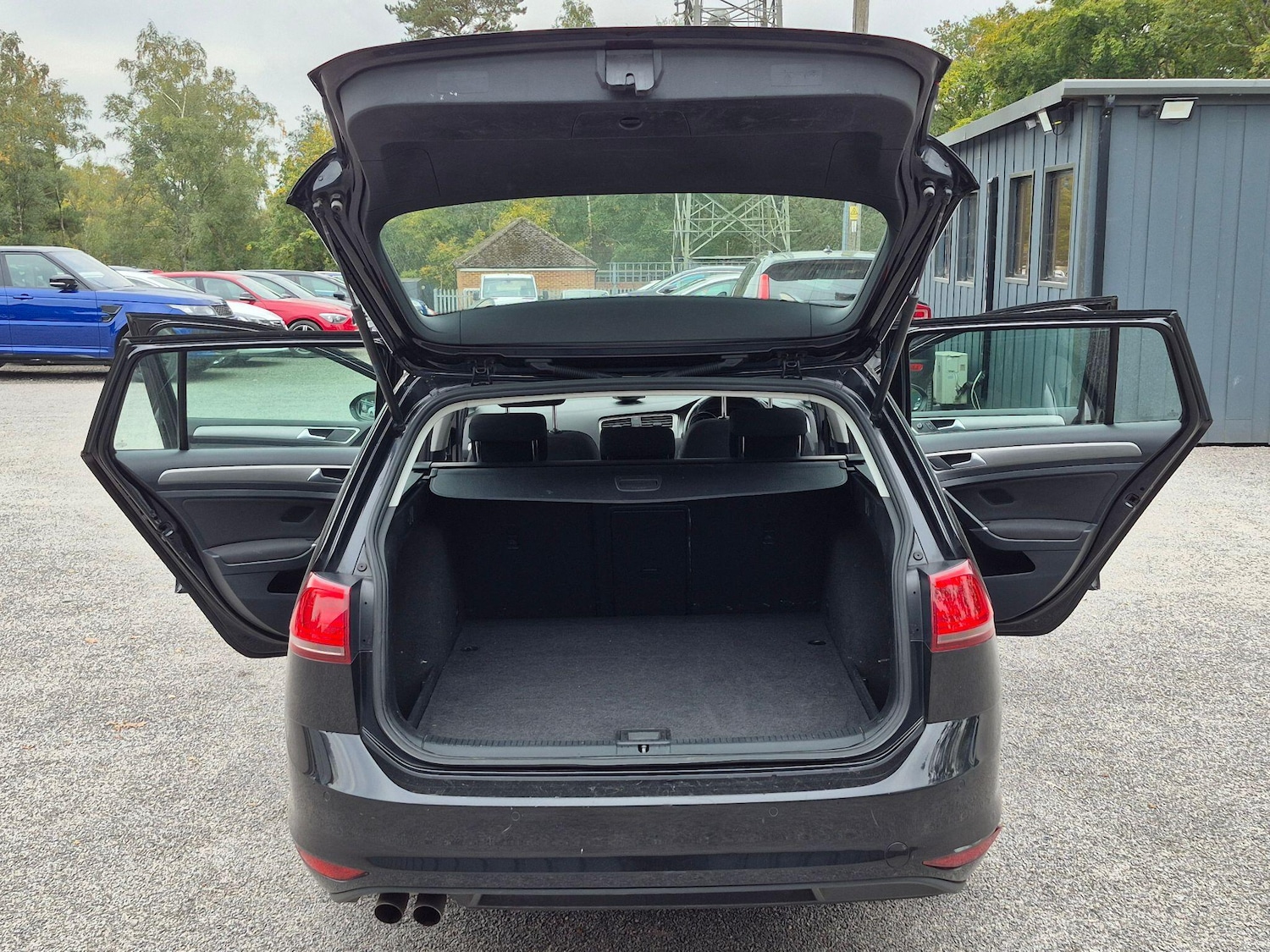 Used Volkswagen Golf 2017 for sale - 77798985: Photo 43