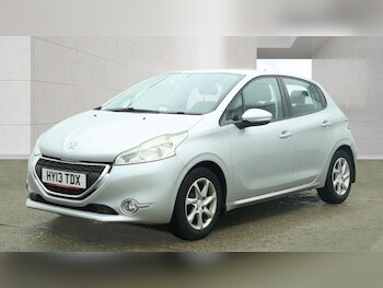 Used Peugeot 208 2013 for sale - 78417199: Photo