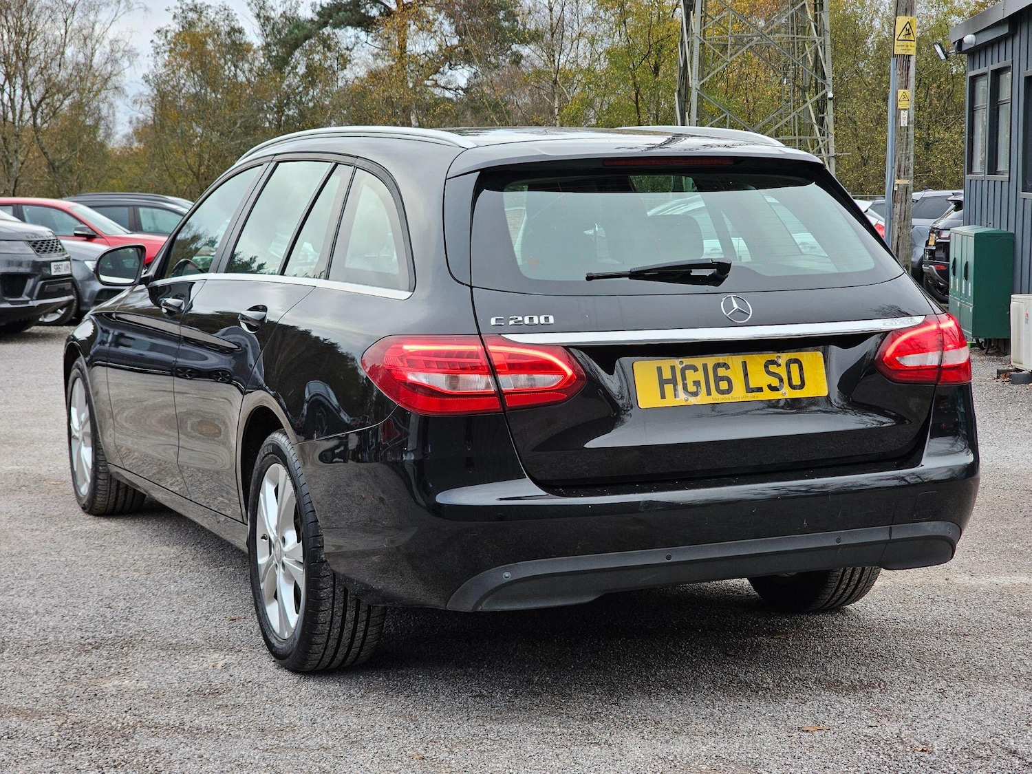 Used Mercedes-Benz C Class 2015 for sale - 77883359: Photo 10