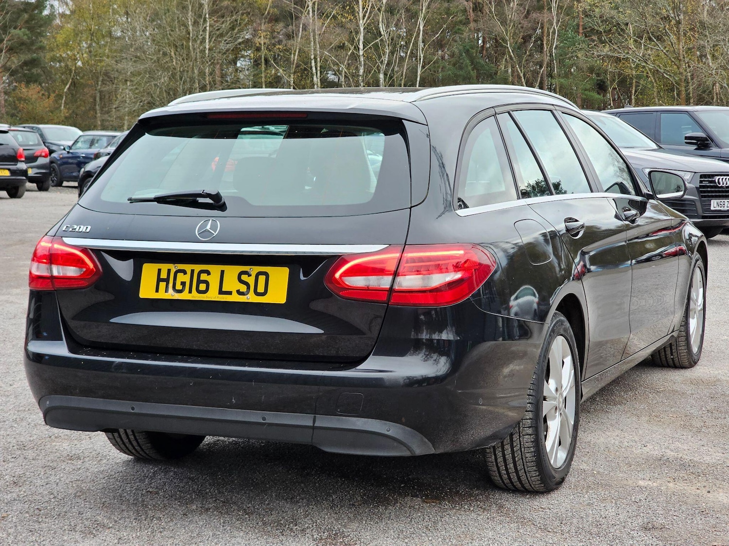 Used Mercedes-Benz C Class 2015 for sale - 77883359: Photo 12