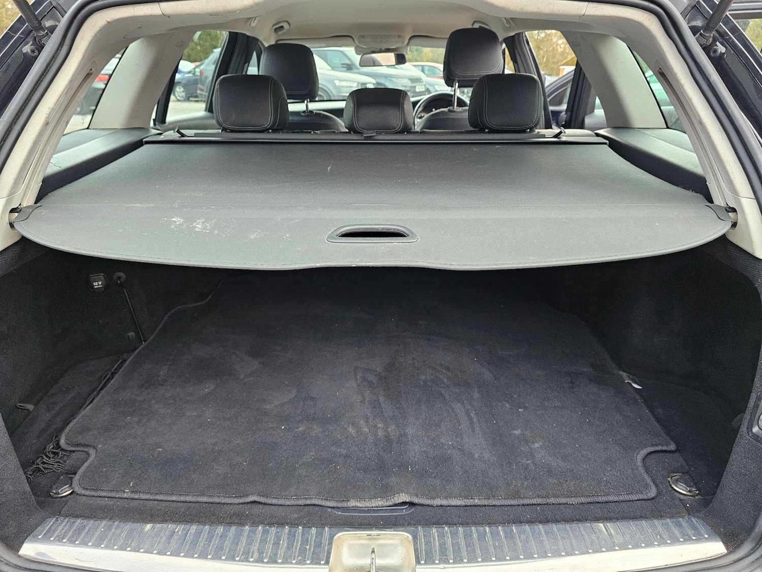 Used Mercedes-Benz C Class 2015 for sale - 77883359: Photo 32