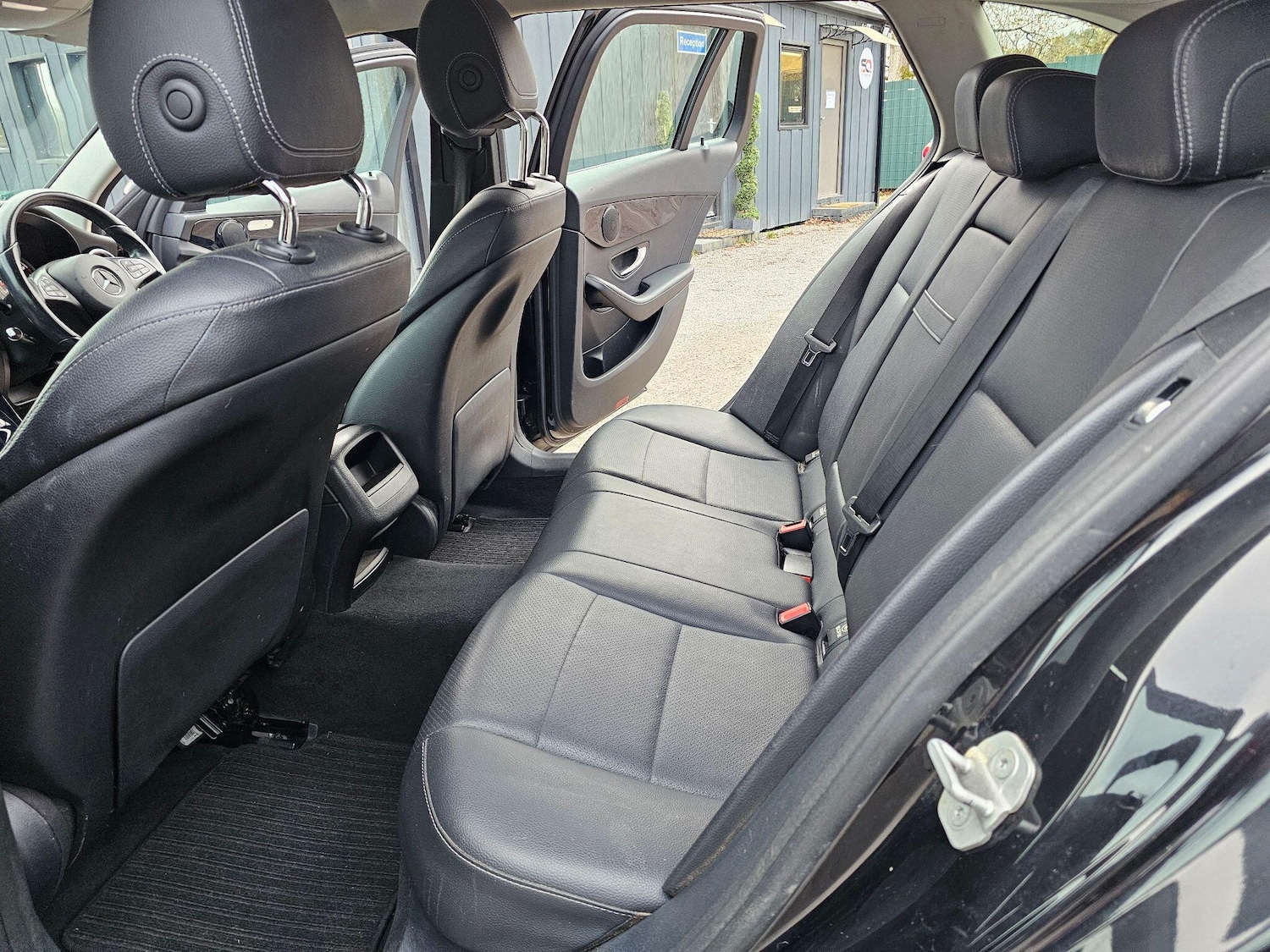 Used Mercedes-Benz C Class 2015 for sale - 77883359: Photo 33