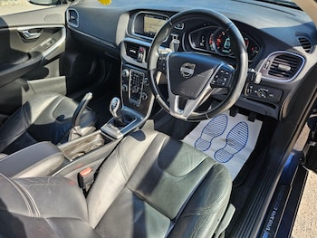 Used Volvo V40 2013 for sale - 78448803: Photo