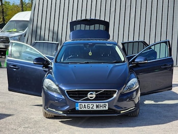 Used Volvo V40 2013 for sale - 78448803: Photo