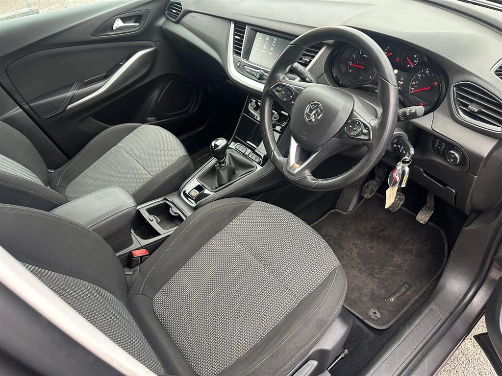 Used Vauxhall Grandland X 2018 for sale - 77570369: Photo 2