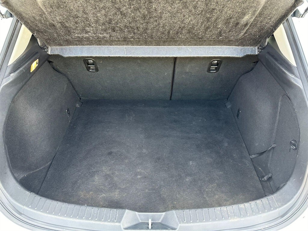 Used Mazda Mazda3 2017 for sale - 77570368: Photo 41