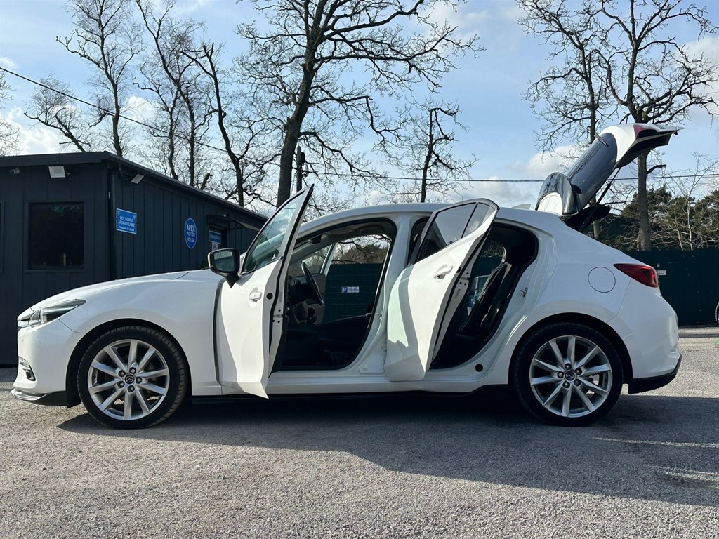Used Mazda Mazda3 2017 for sale - 77570368: Photo 9