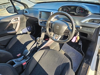 Used Peugeot 2008 2014 for sale - 78527906: Photo