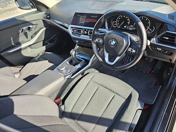 Used BMW 3 Series 2019 for sale - 79471610: Photo