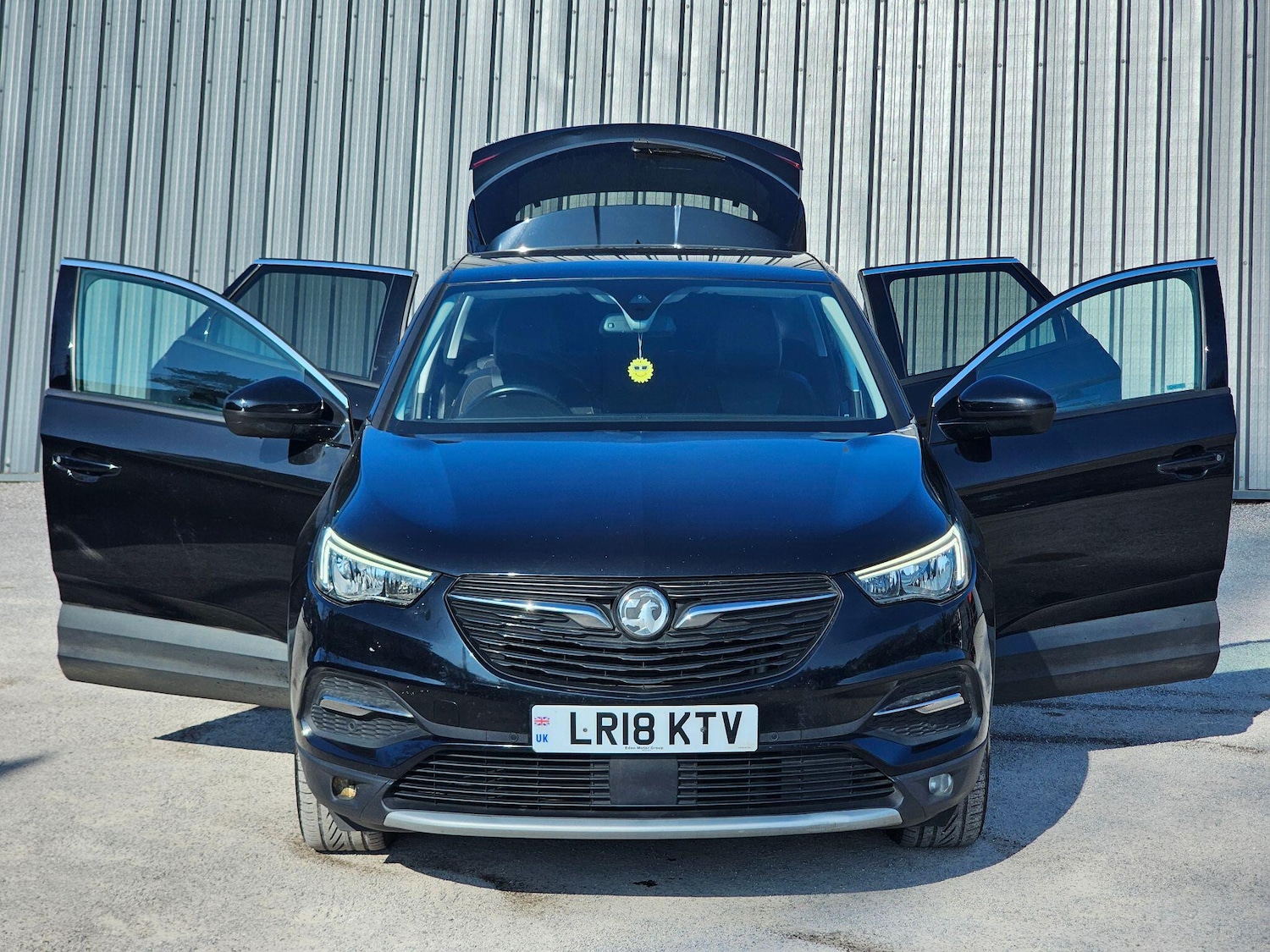 Used Vauxhall Grandland X 2018 for sale - 77978068: Photo 3