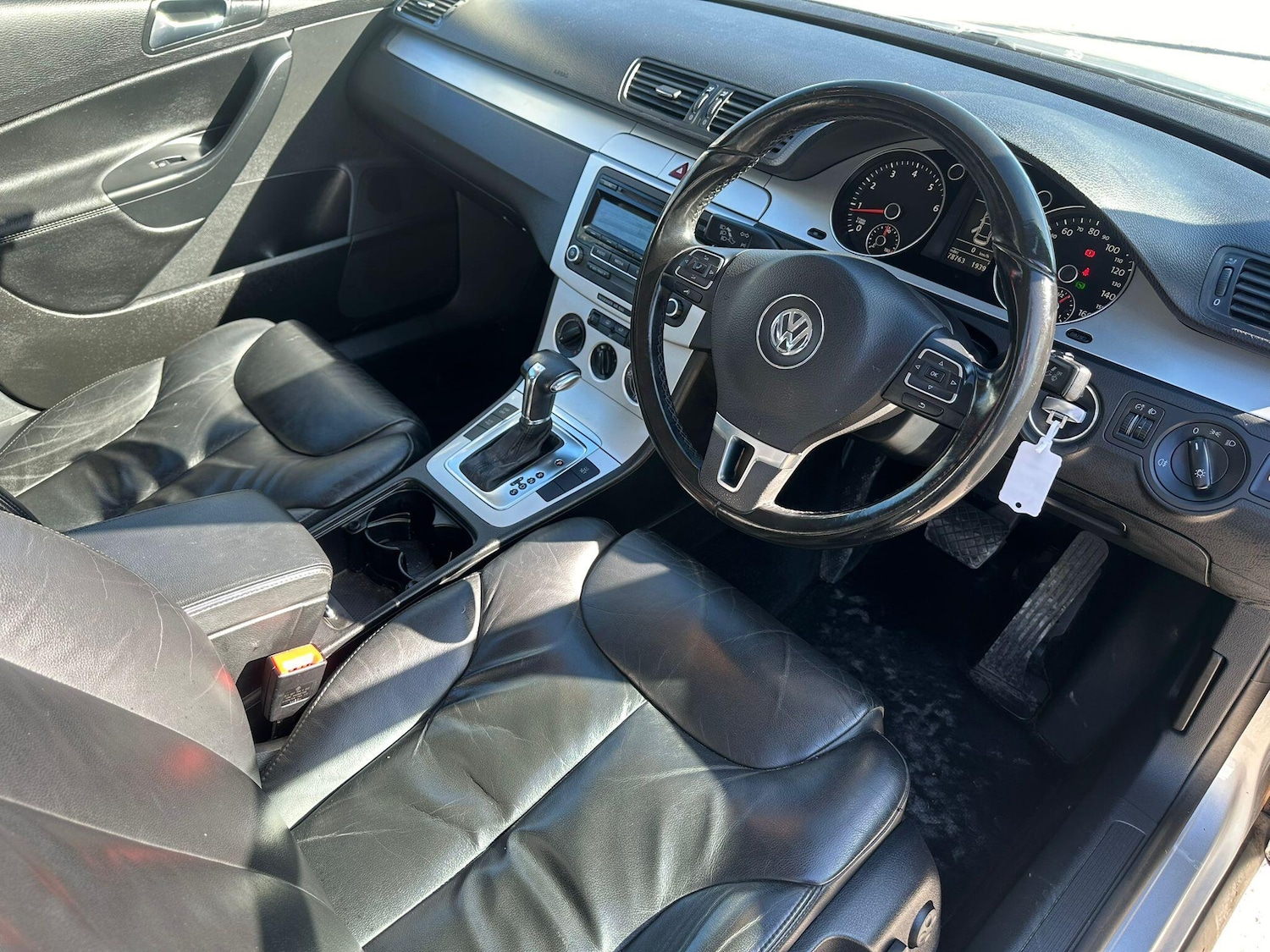 Used Volkswagen Passat 2010 for sale - 78185090: Photo 30