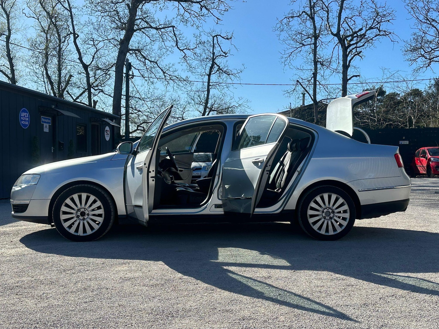 Used Volkswagen Passat 2010 for sale - 78185090: Photo 32