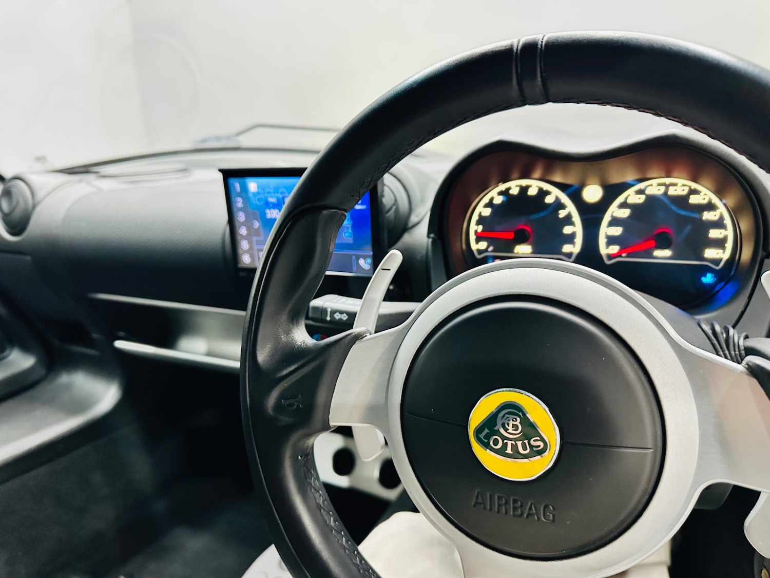 Used Lotus Exige 2016 for sale - 76735849: Photo 11