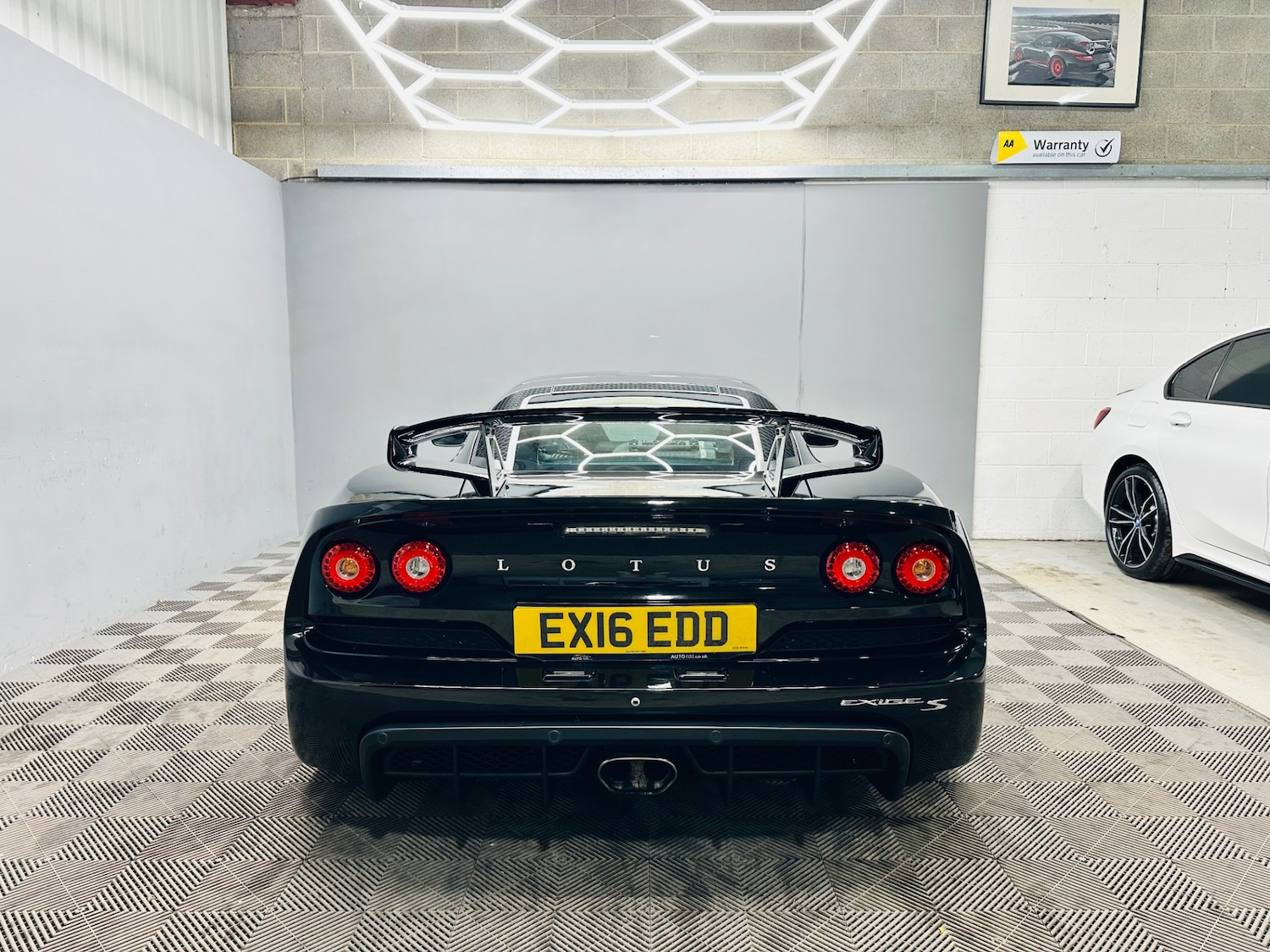 Used Lotus Exige 2016 for sale - 76735849: Photo 27