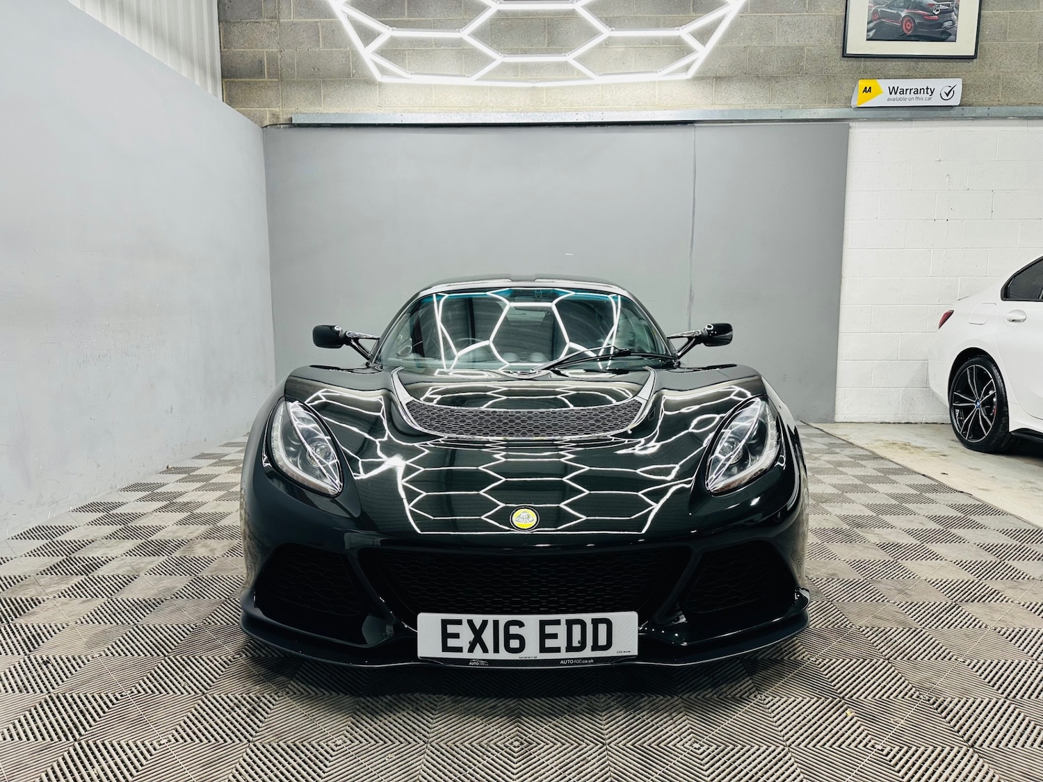 Used Lotus Exige 2016 for sale - 76735849: Photo 5