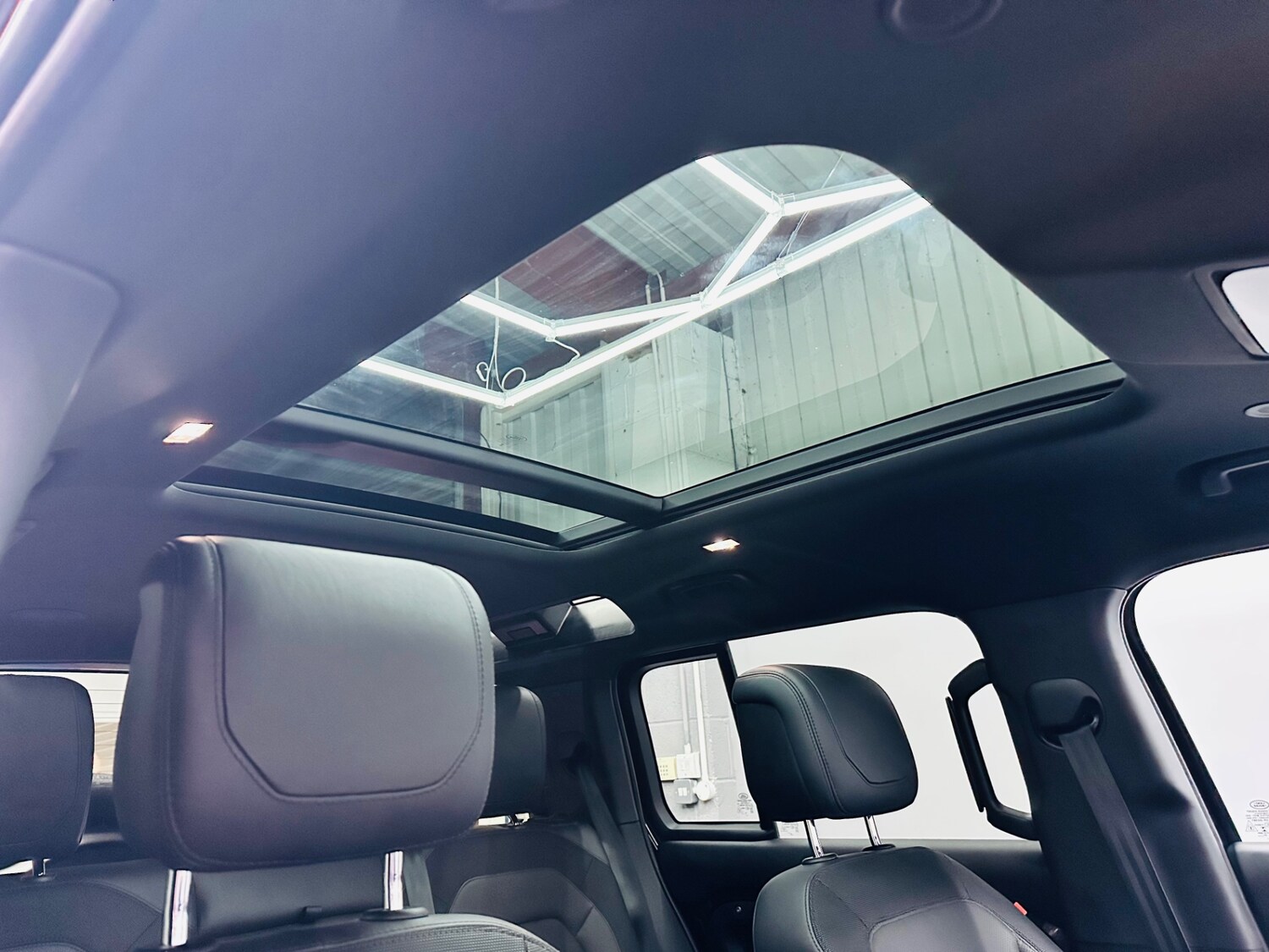 Used Land Rover Defender 2022 for sale - 77350597: Photo 21