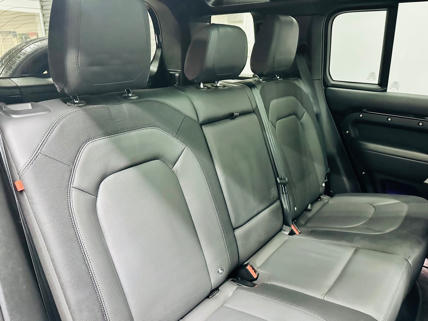 Used Land Rover Defender 2022 for sale - 77350597: Photo 23