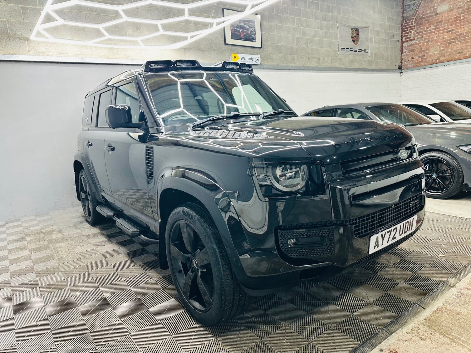 Used Land Rover Defender 2022 for sale - 77350597: Photo 5