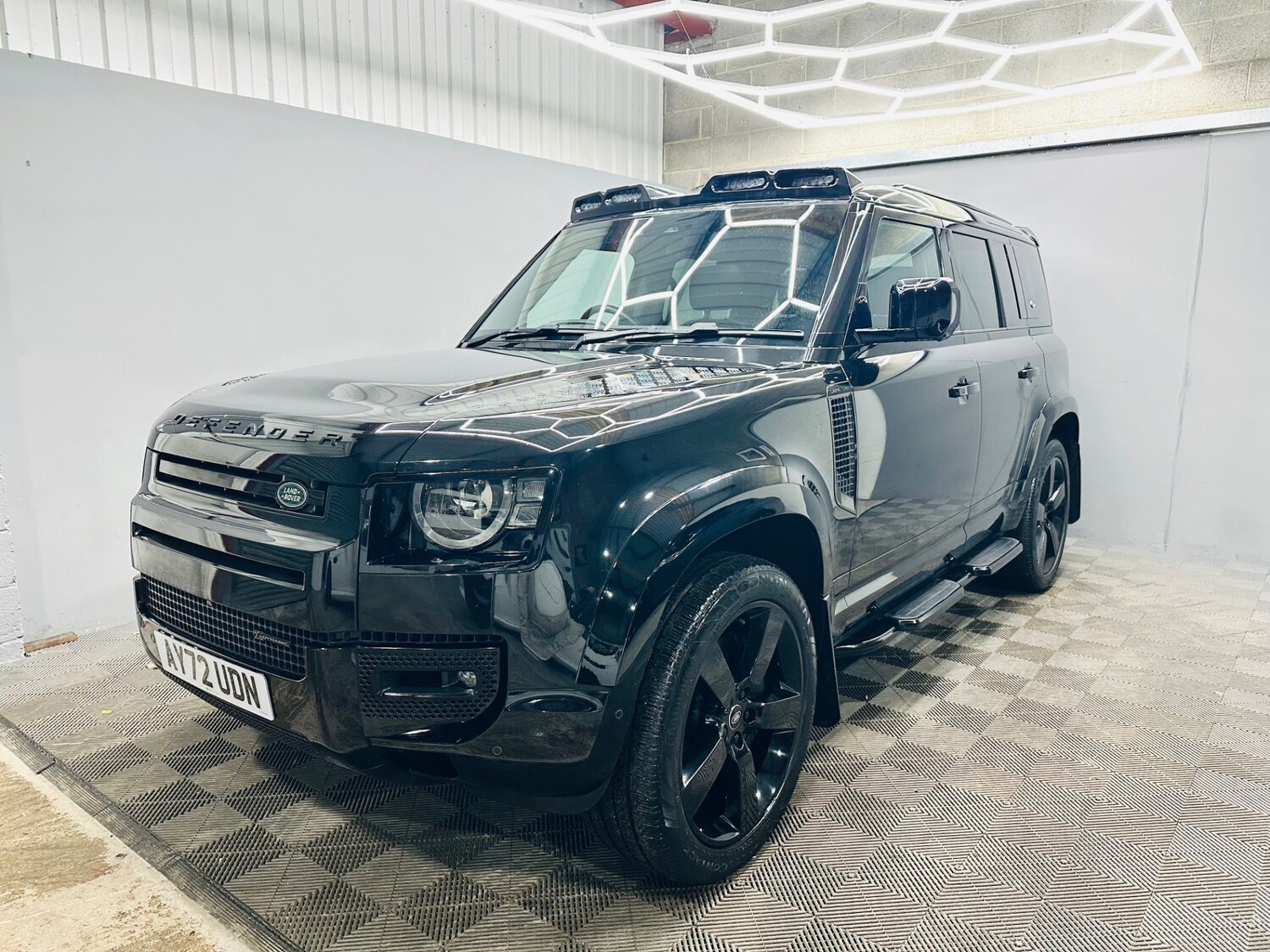 Used Land Rover Defender 2022 for sale - 77350597: Photo 6