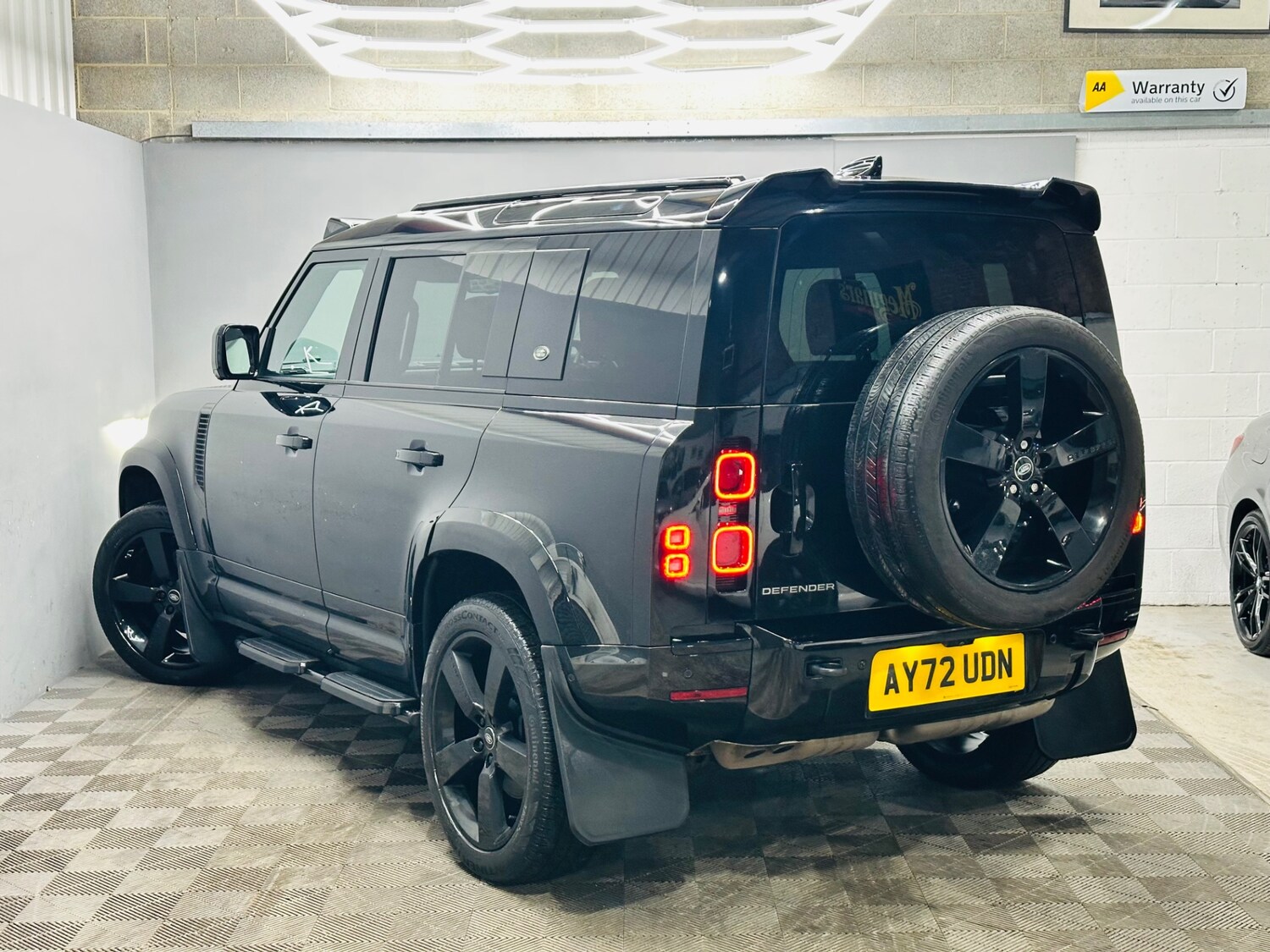 Used Land Rover Defender 2022 for sale - 77350597: Photo 8