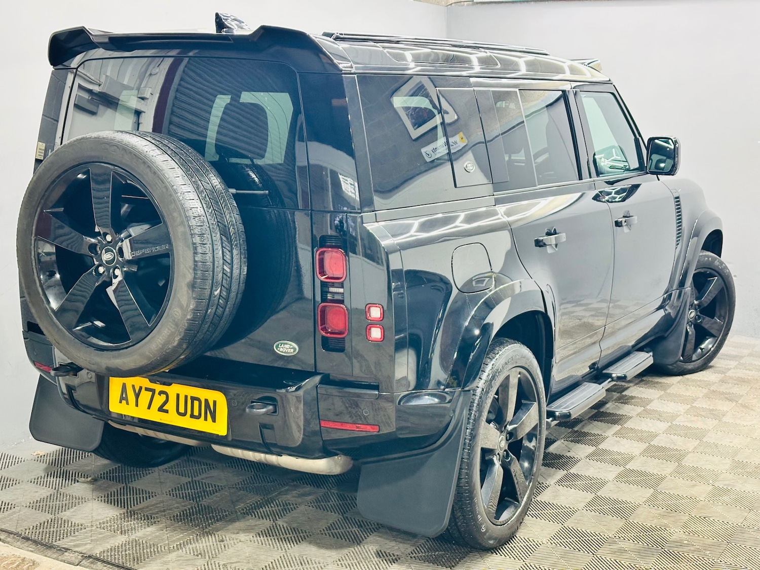 Used Land Rover Defender 2022 for sale - 77350597: Photo 9