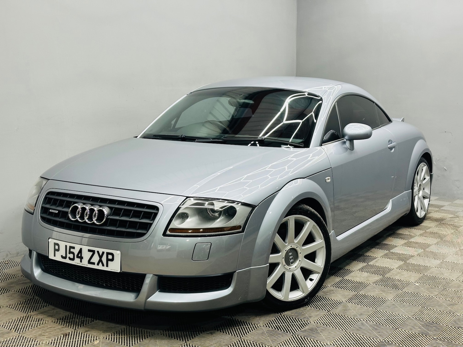 Used Audi TT 2004 for sale - 77358283: Photo 1