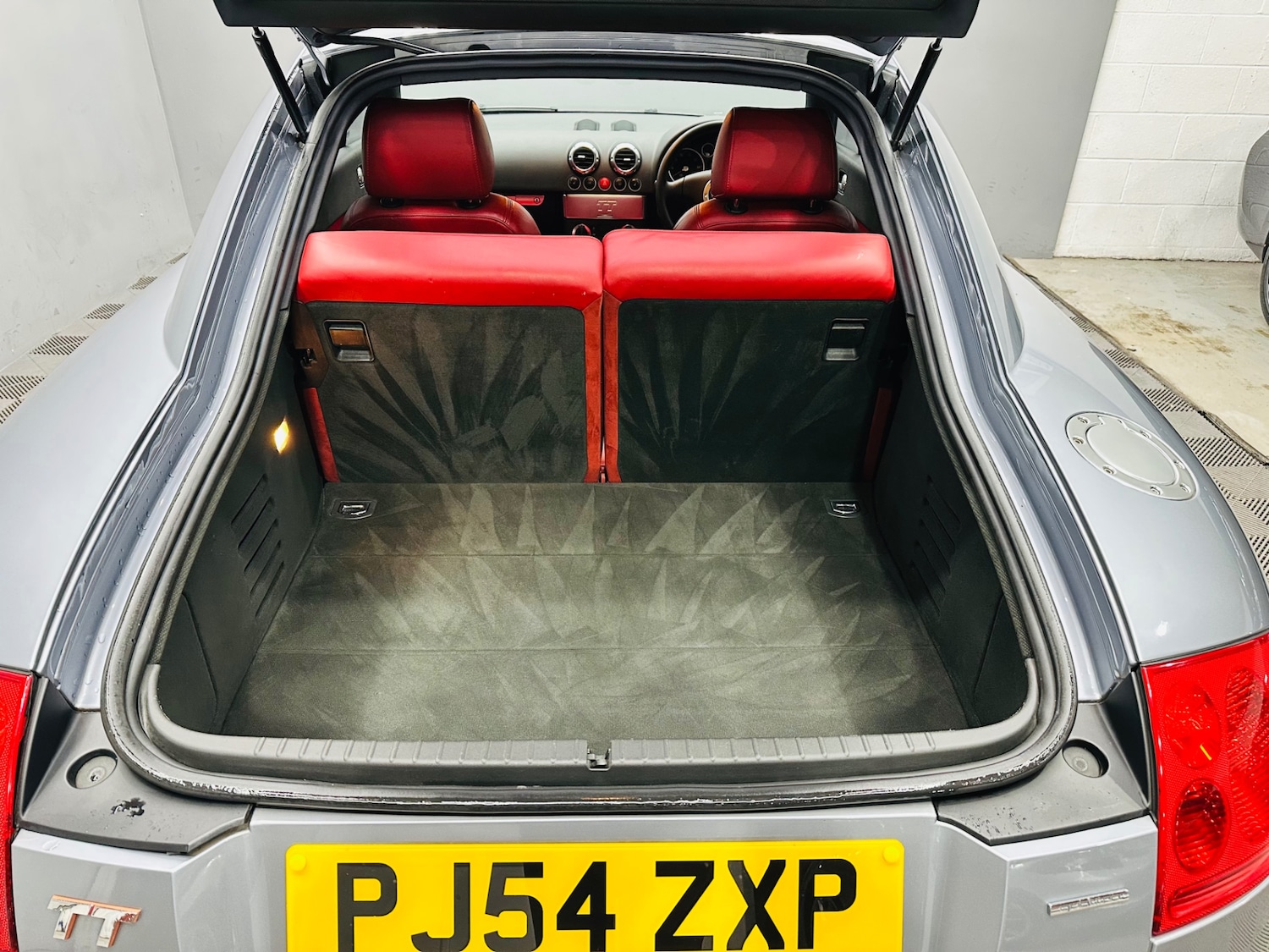 Used Audi TT 2004 for sale - 77358283: Photo 23