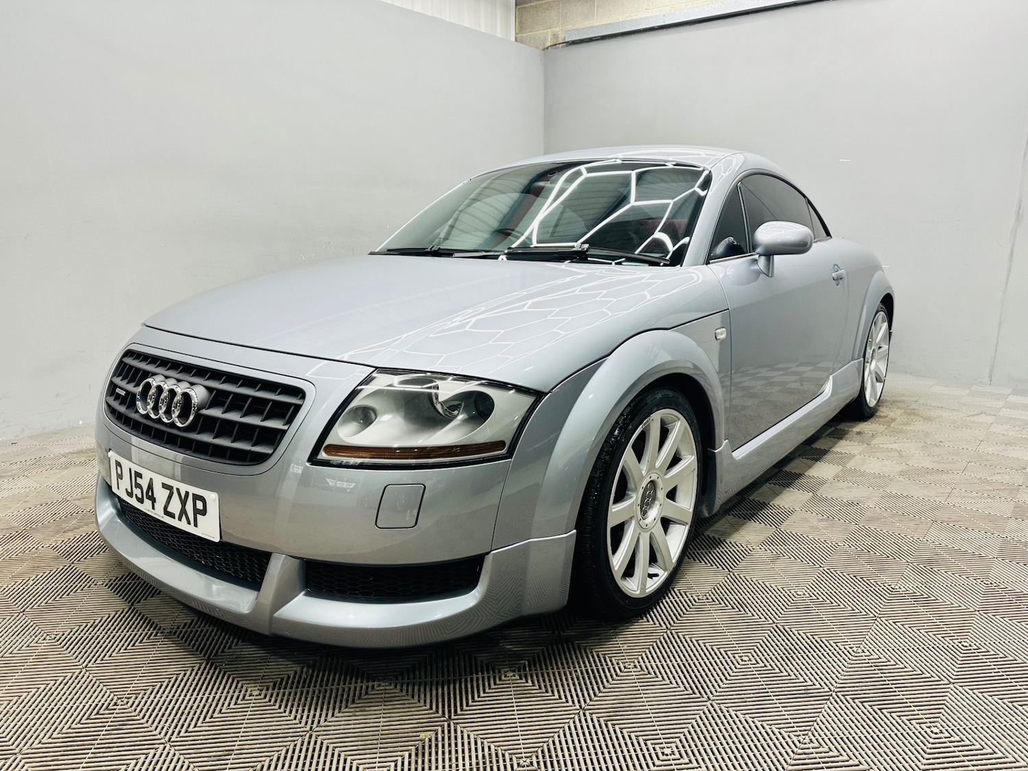Used Audi TT 2004 for sale - 77358283: Photo 4
