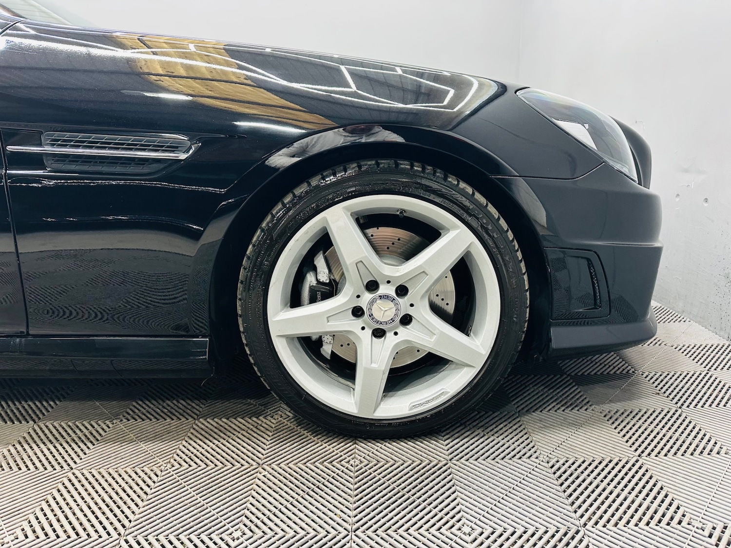 Used Mercedes-Benz SLK 2015 for sale - 76058217: Photo 25