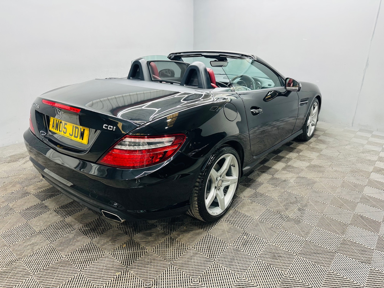 Used Mercedes-Benz SLK 2015 for sale - 76058217: Photo 30
