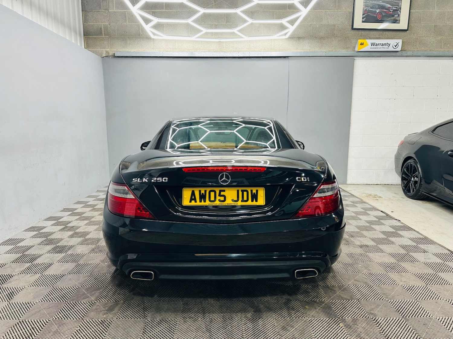 Used Mercedes-Benz SLK 2015 for sale - 76058217: Photo 34