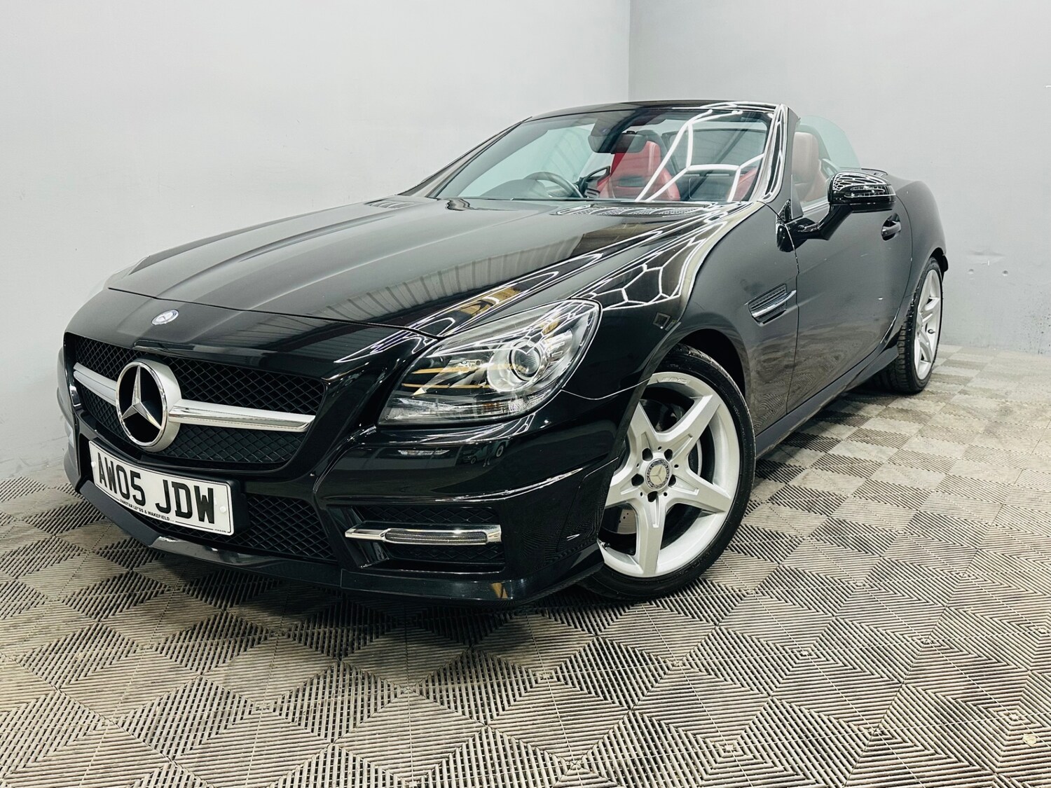 Used Mercedes-Benz SLK 2015 for sale - 76058217: Photo 4