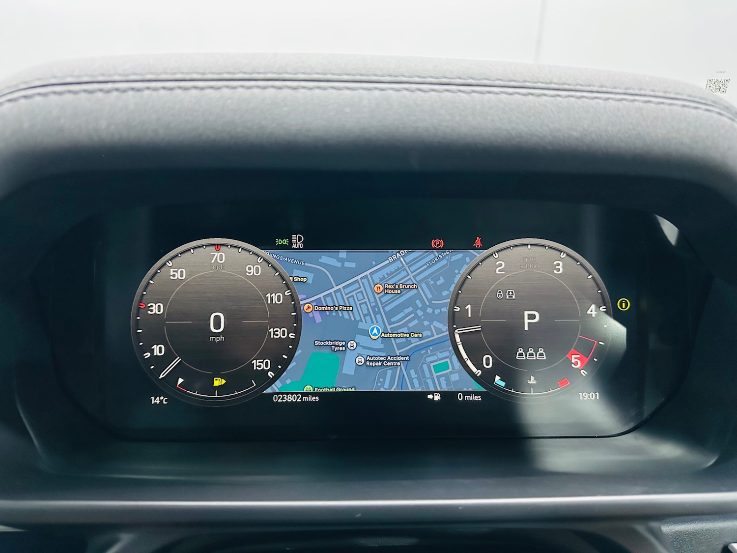 Used Land Rover Defender 2023 for sale - 76058264: Photo 23